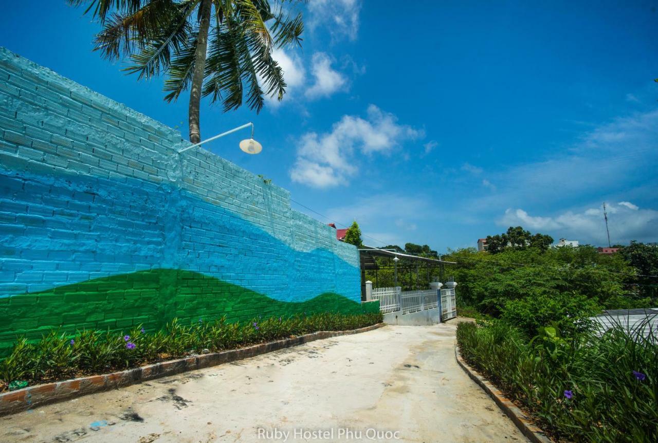 Ruby Phu Quoc Hostel Ngoại thất bức ảnh